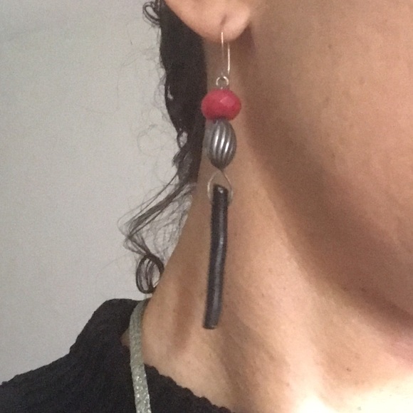 Maui Black Coral and Ruby Silver Dangle Earrings - Picture 4 of 7